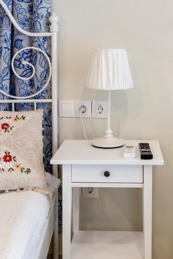 Blue And White Apartment Vipgreece Афины Экстерьер фото