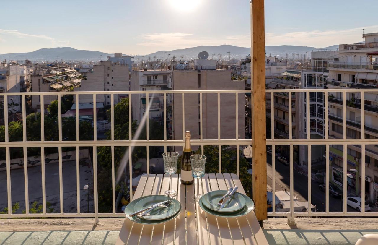 Blue And White Apartment Vipgreece Афины Экстерьер фото